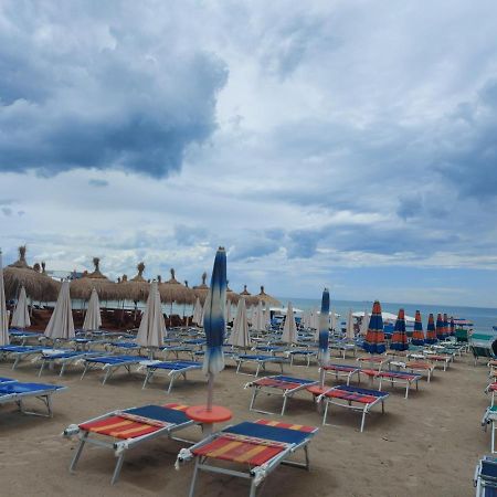 Bral Apartment 7 - Two-Bedroom With Seaview Durres Exterior photo
