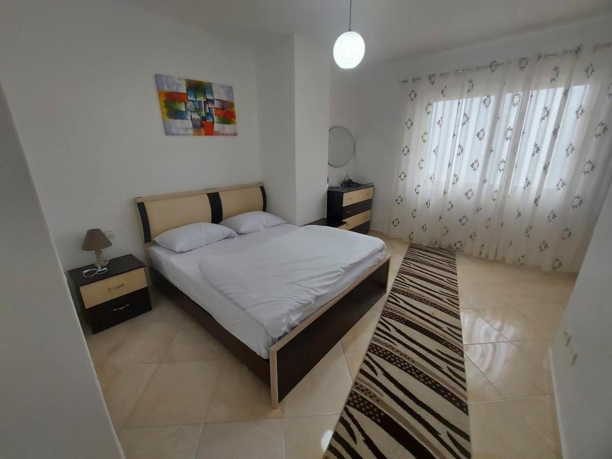Bral Apartment 7 - Two-Bedroom With Seaview Durres Exterior photo