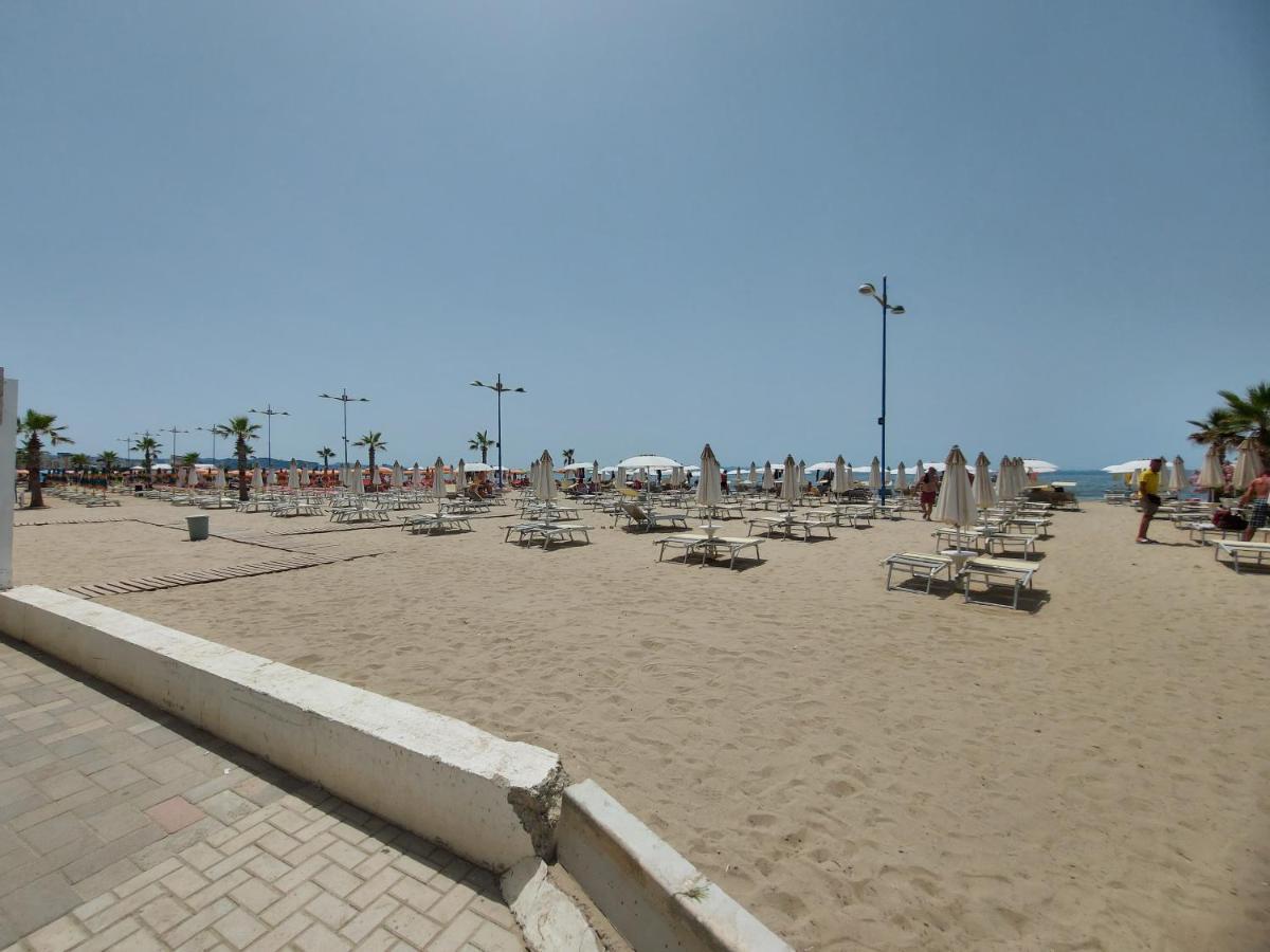 Bral Apartment 7 - Two-Bedroom With Seaview Durres Exterior photo